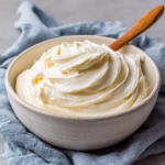 Best Homemade Cream Cheese Frosting : Smooth, Tangy & Perfect for Spreading